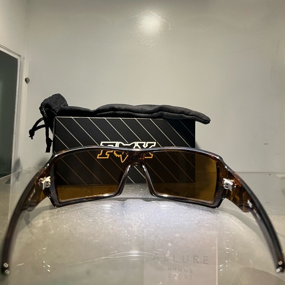 Fox By Oakley 30-107 The Duncan  Tortoise Bronze Sunglasses Rare “Dead Stock” - Picture 2 of 6